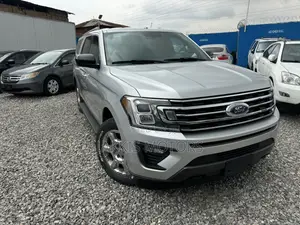 Ford Expedition Max 2019 Silver