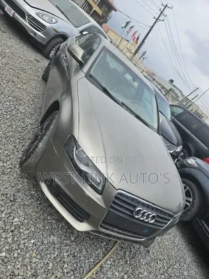 Audi A4 2.0T Premium 2010 Gold