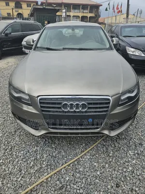Audi A4 2.0T Premium 2010 Gold