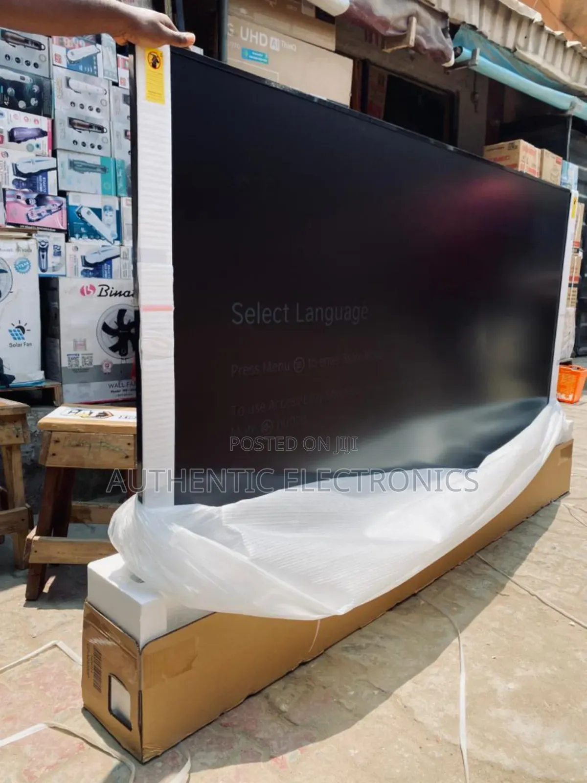 Hisense 100'inches Qled Smart Frameless
