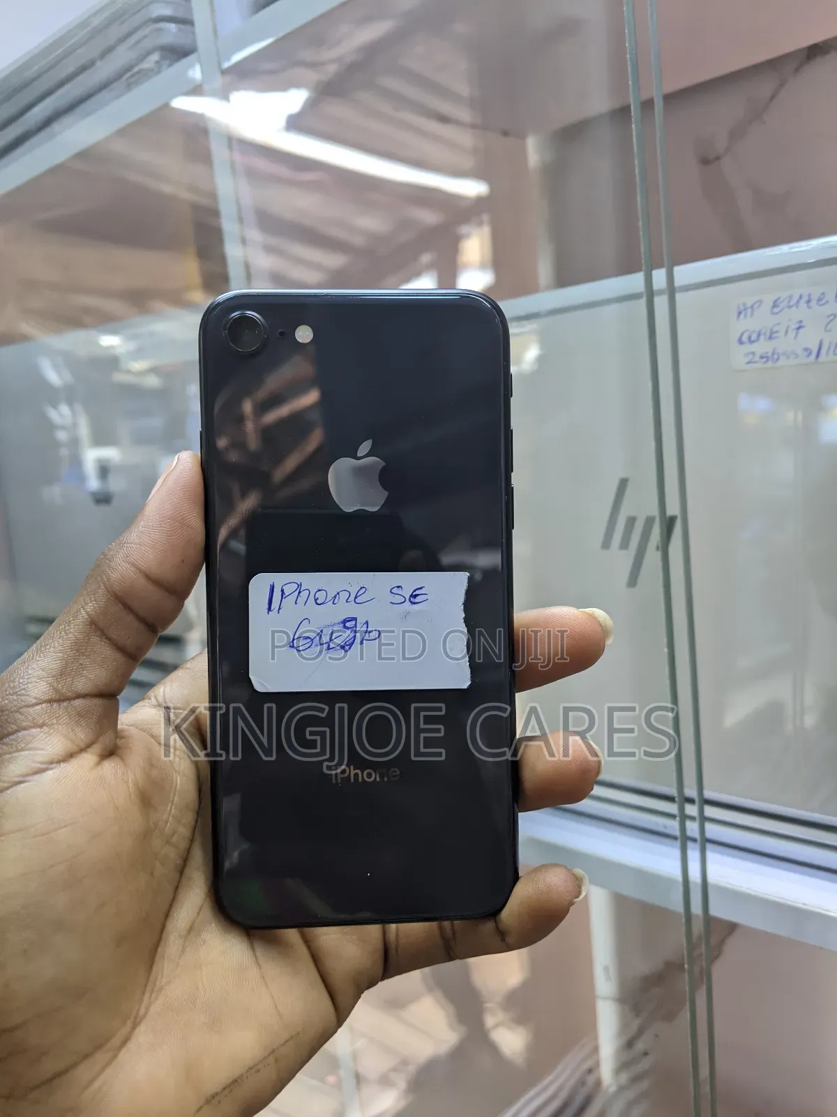 Apple iPhone SE (2020) 64 GB Black