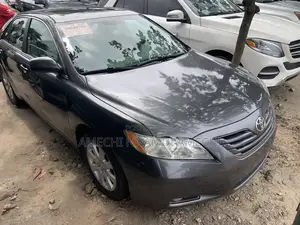 Toyota Camry XLE V6 4dr Sedan (3.5L 6cyl 6AM) 2009 Gray