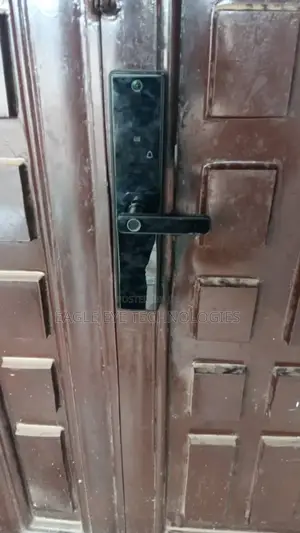 Smart Lock Installer Island Axis