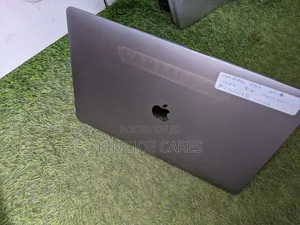 Laptop Apple MacBook Pro 2016 16GB Intel Core I7 SSD 512GB