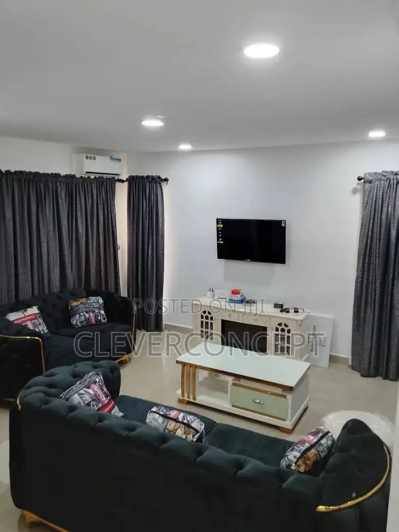 5 Bedroom Duplex