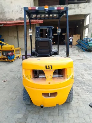 3tons Un Forklift