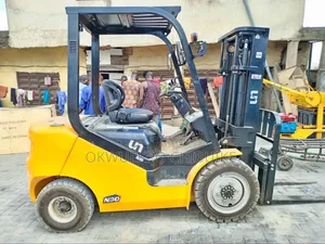 3tons Un Forklift
