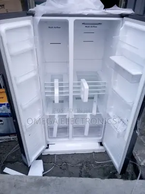 Hisnse Refrigerator Side by Side Door With Water Dispenser Inverter
