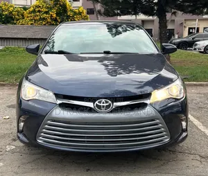 Toyota Camry LE 4dr Sedan (2.5L 4cyl 6A) 2016 Blue