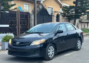Toyota Corolla 2012 Blue