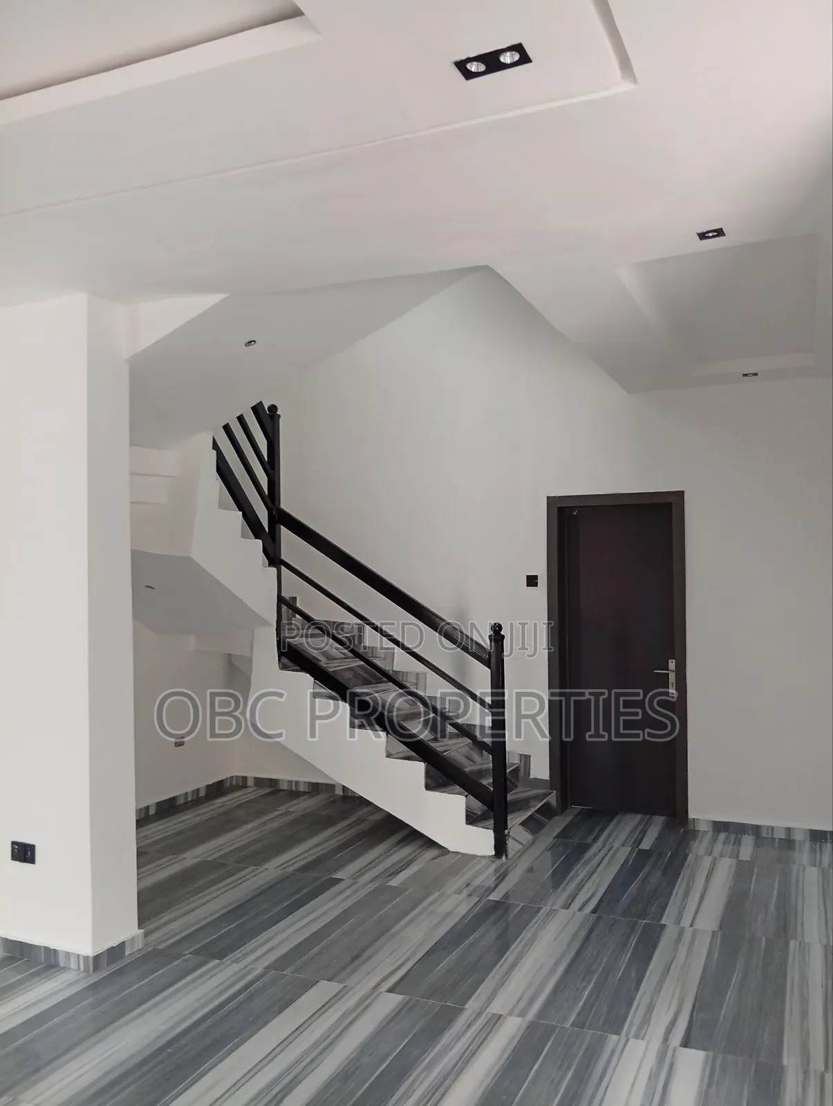 4 Bedrooms Detached Duplex With Bq