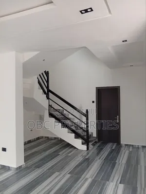 4 Bedrooms Detached Duplex With Bq