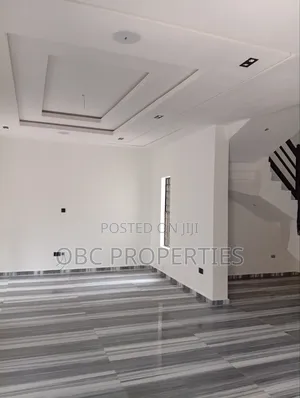 4 Bedrooms Detached Duplex With Bq