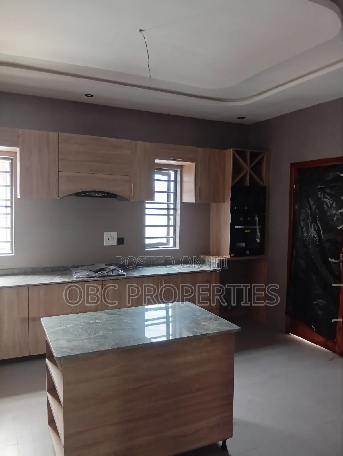 4 Bedrooms Detached Duplex With Bq