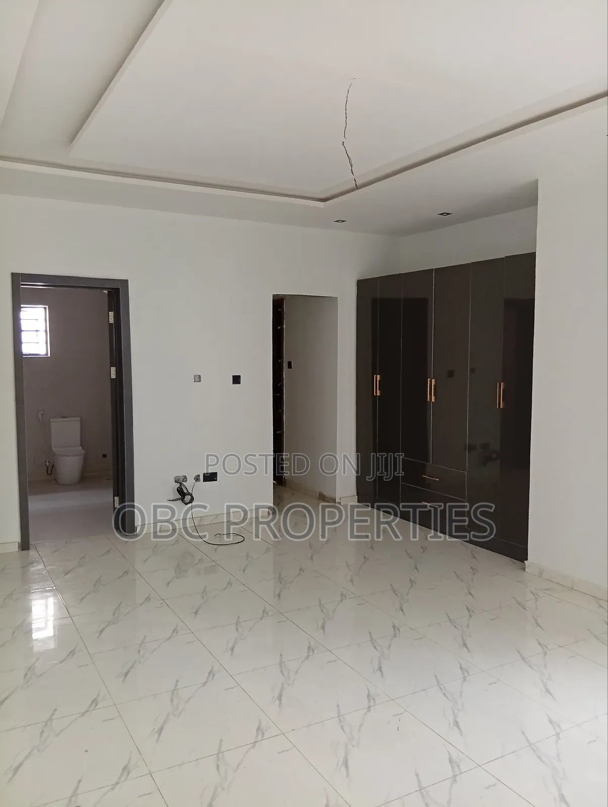 4 Bedrooms Detached Duplex With Bq