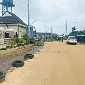 5bdrm Duplex in Apo Resettlement for sale