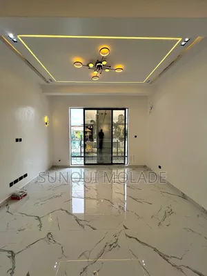 2bdrm Apartment in Lekki Phase 1 for sale