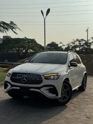 Mercedes-Benz GLE-Class 2025 White