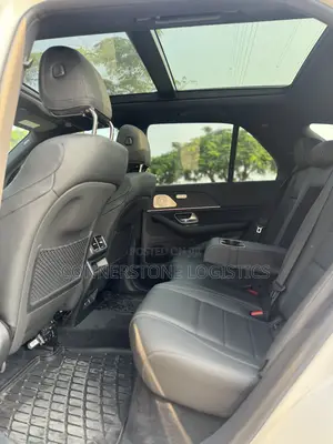 Mercedes-Benz GLE-Class 2025 White