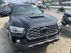 Toyota Tacoma Limited V6 4x2 Double Cab 127.4 in. WB 2020 Black