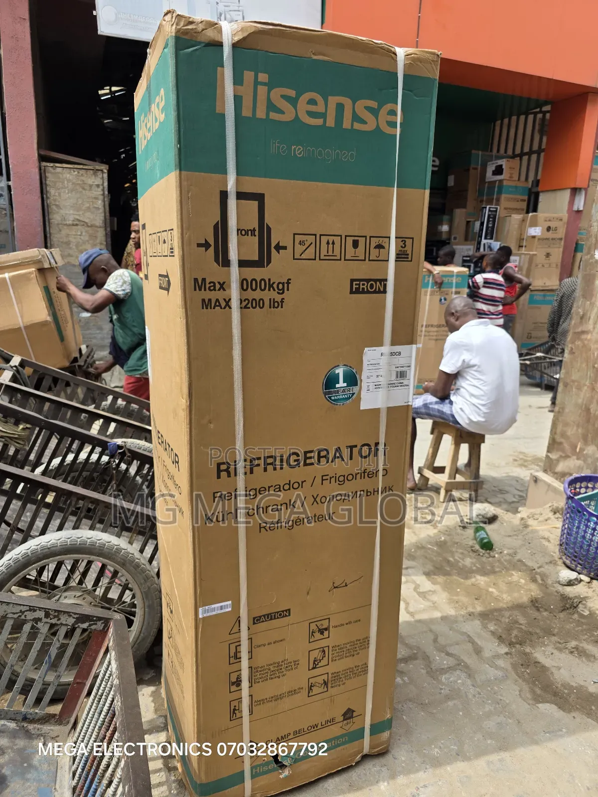Hisense Bottom Freezer Refrigerator With Dispenser