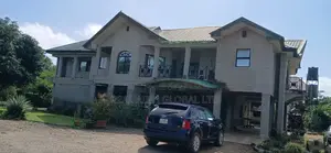 4bdrm Duplex in Jos for sale