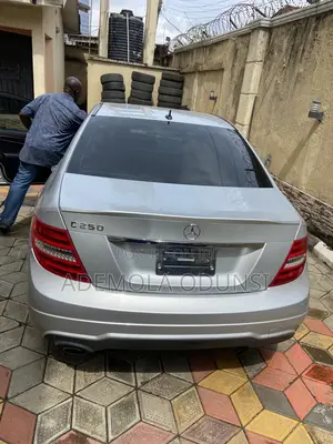 Mercedes-Benz C250 2015 Silver