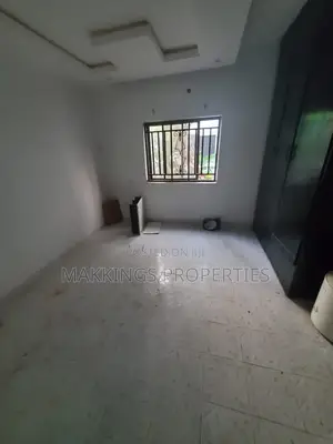 Mini Flat in Chevron for rent