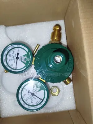 Oxygen Regulator