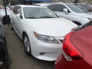 Lexus ES 350 FWD 2014 White