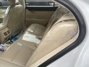 Lexus ES 350 FWD 2014 White