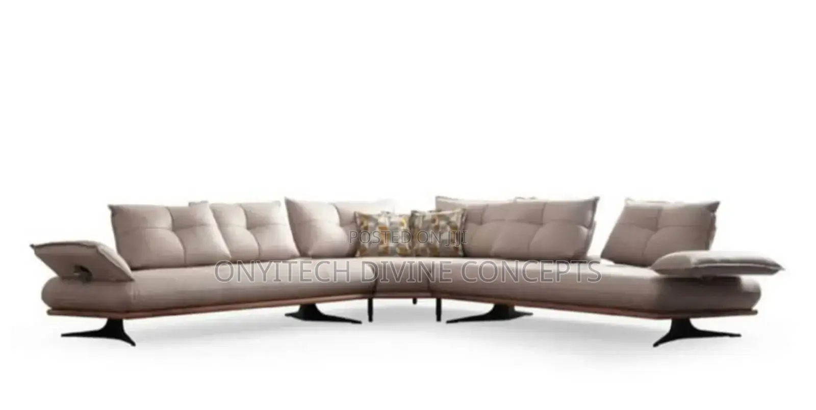 Luxury 5 Seaters Turkish Sofa With Adjustable Backrest