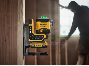 Dewalt 20v Max* Xr Remote Control 100m/360o Line Laser Kit