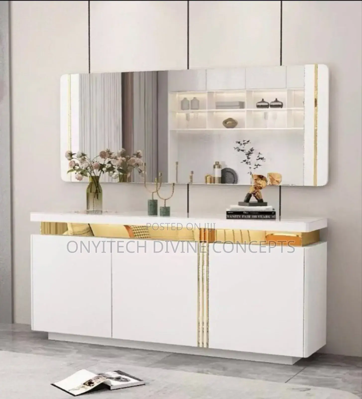 Luxury Mirror Console Black and White