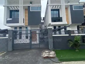 4bdrm Duplex in Harris Drive/Vgc for sale