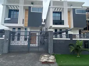 4bdrm Duplex in Harris Drive/Vgc for sale