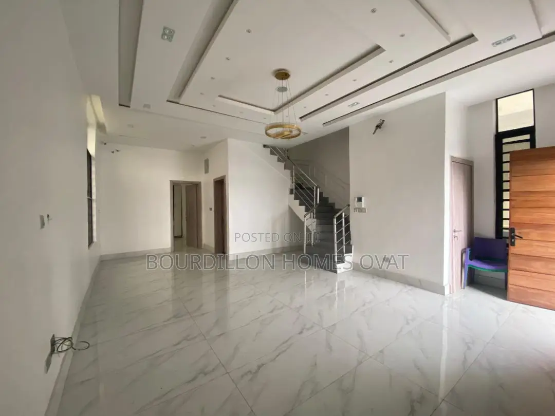4bdrm Duplex in Harris Drive/Vgc for sale