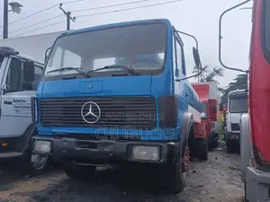 Mercedes Benz Water Tanker Truck 2000