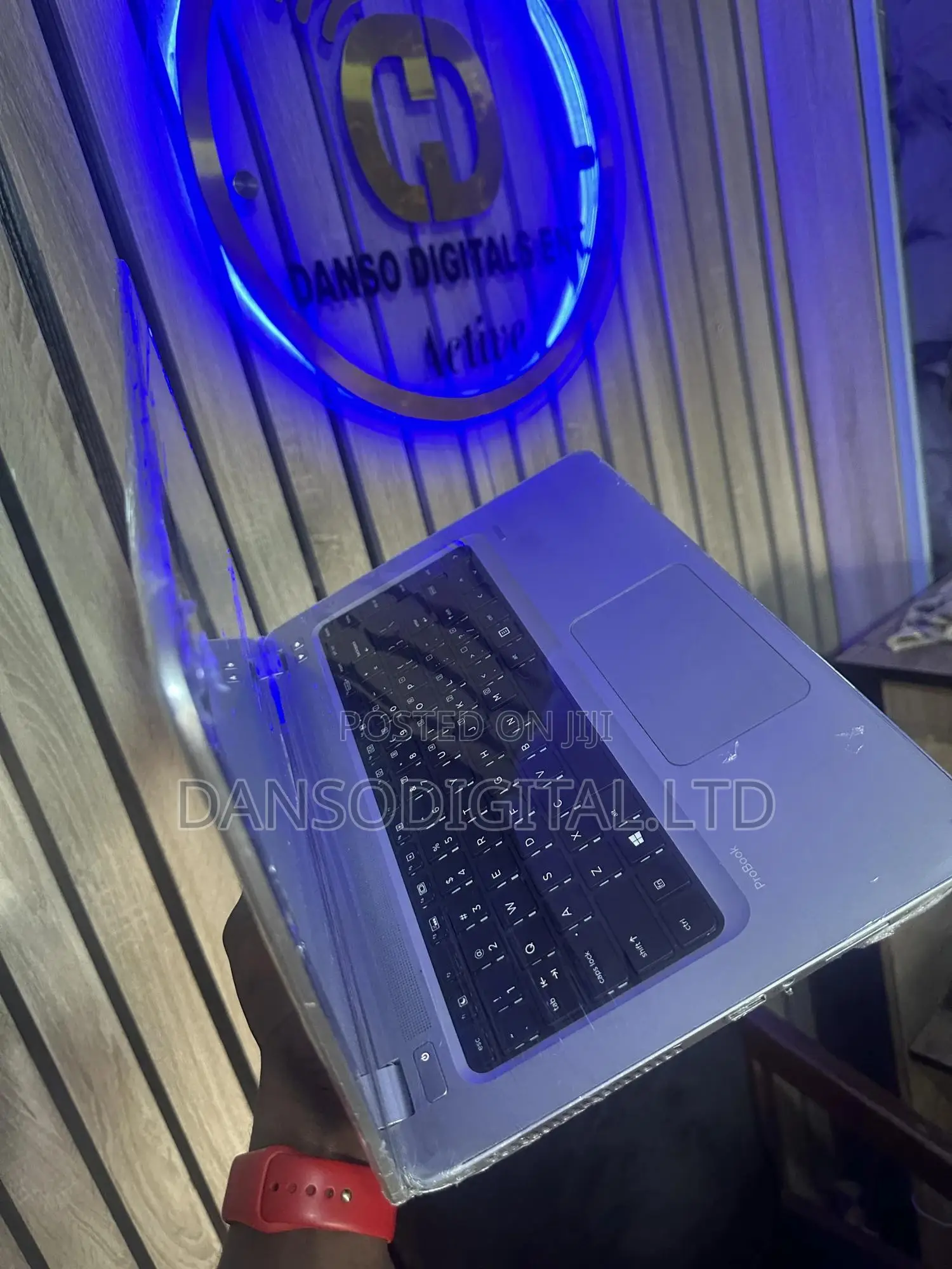 New Laptop HP ProBook 440 G4 8GB Intel Core i3 SSD 256GB