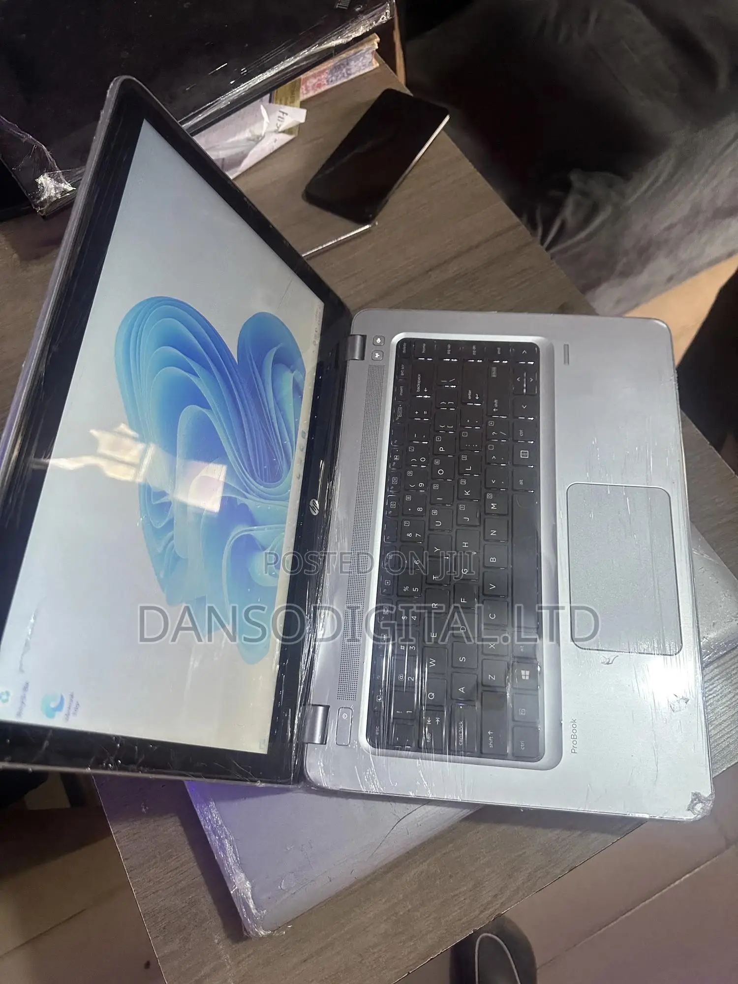 New Laptop HP ProBook 440 G4 8GB Intel Core i3 SSD 256GB