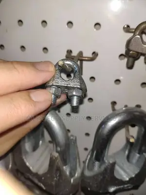 Stainless and Galvanized Wire Clip