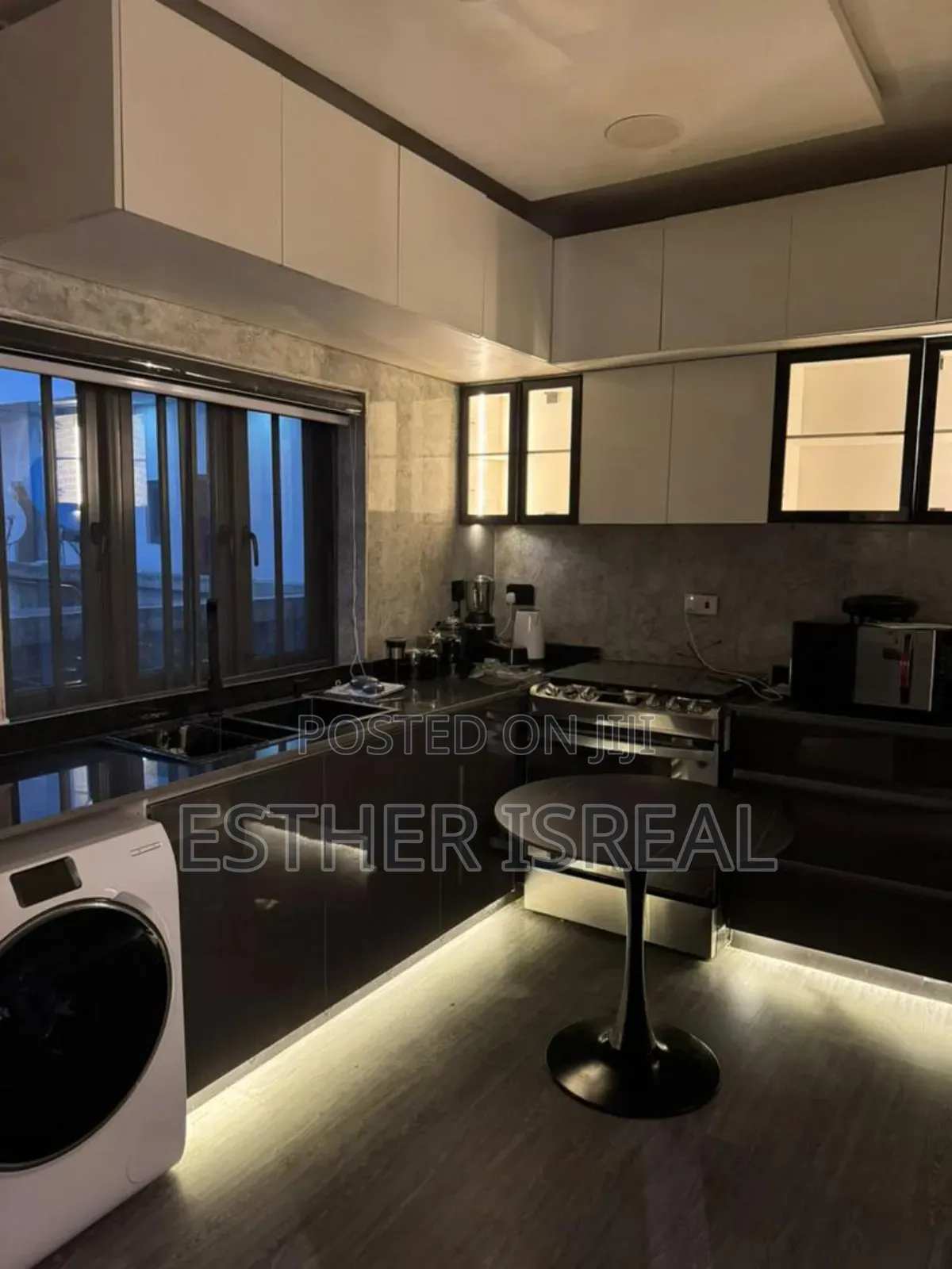 Red 2 Bedroom Ikate