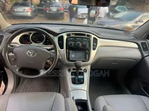Toyota Highlander Limited V6 2005 Black