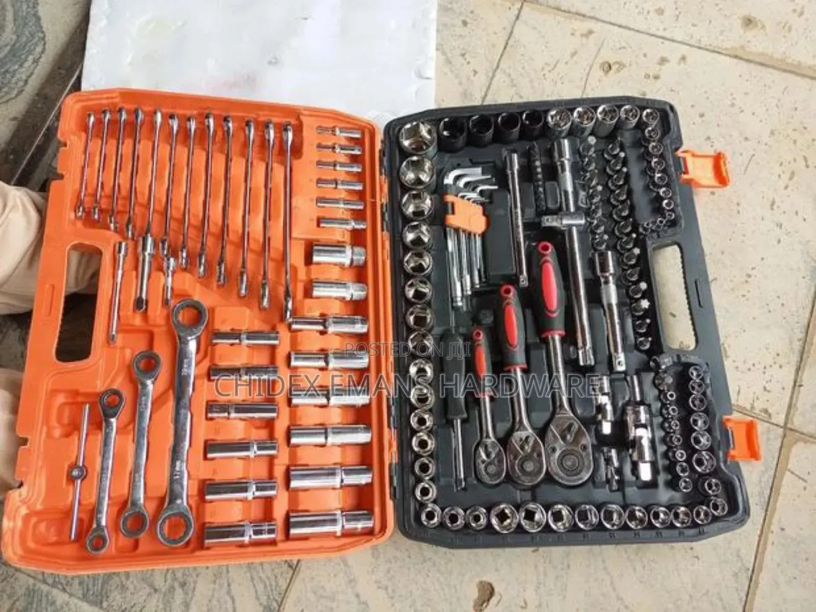 121-Piece Drive Socket Wrench Set