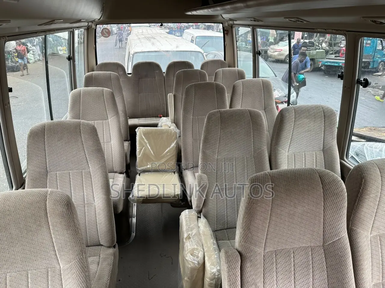 Toyota Coaster 2014 Gold