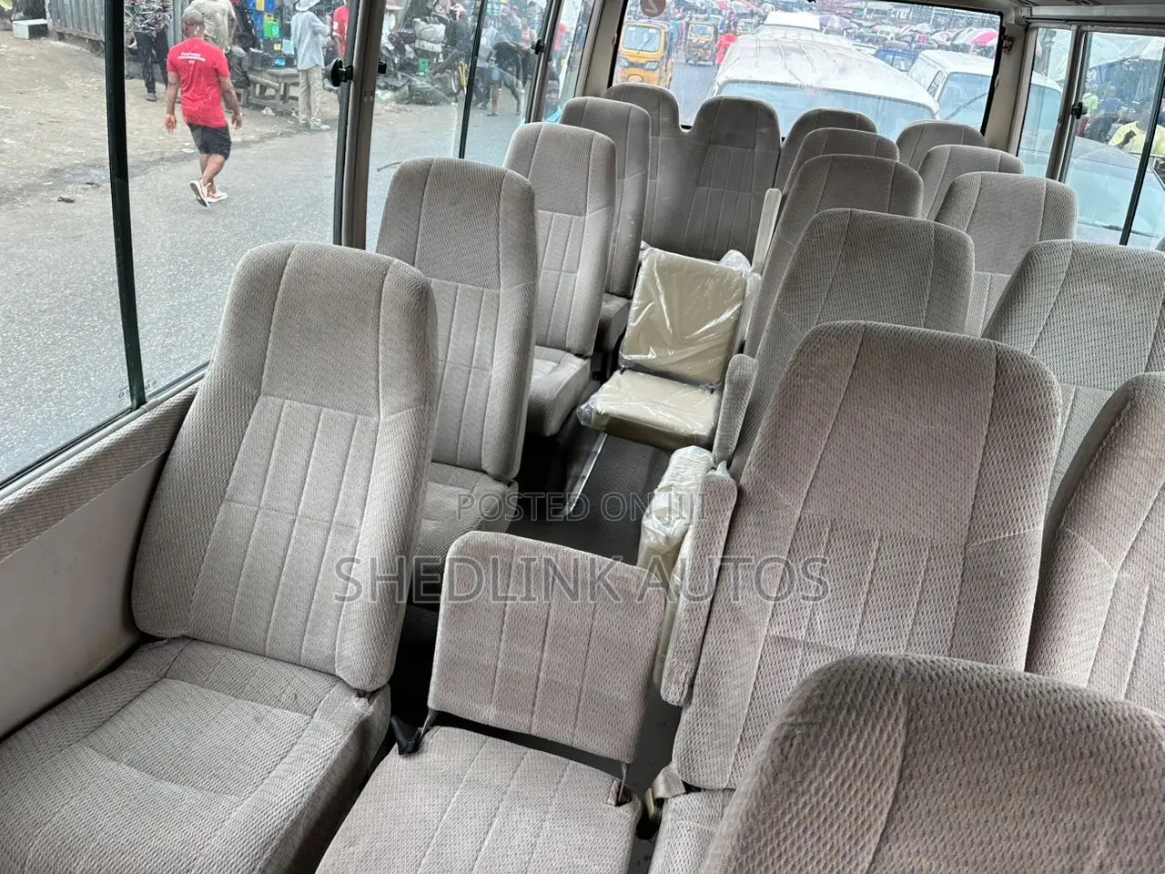Toyota Coaster 2014 Gold