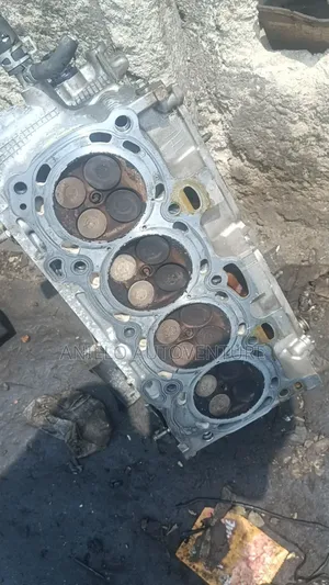 Toyota Engine Top Cylinder
