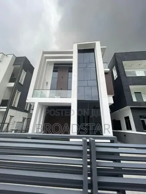 Furnished 5bdrm Duplex in Lekki for sale