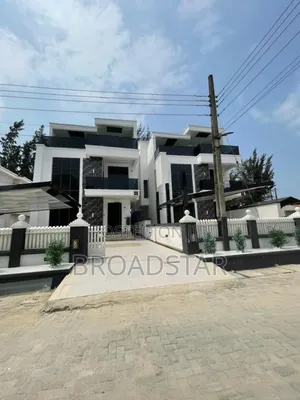 Furnished 5bdrm Duplex in Lekki for sale