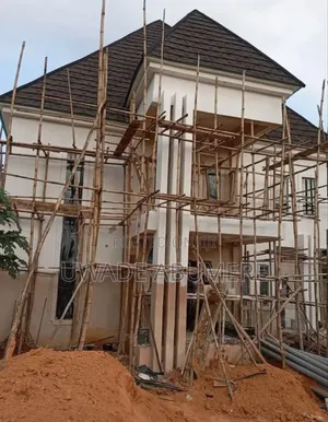 Contractor and Building Engineer